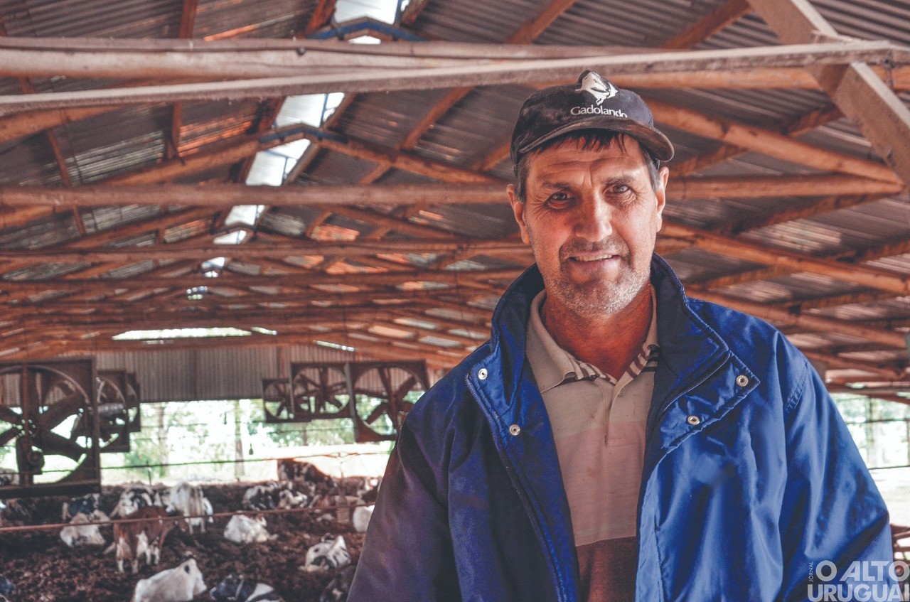 Boa Vista das Missões: Ari Busanello é pioneiro na robotização do gado leiteiro na região