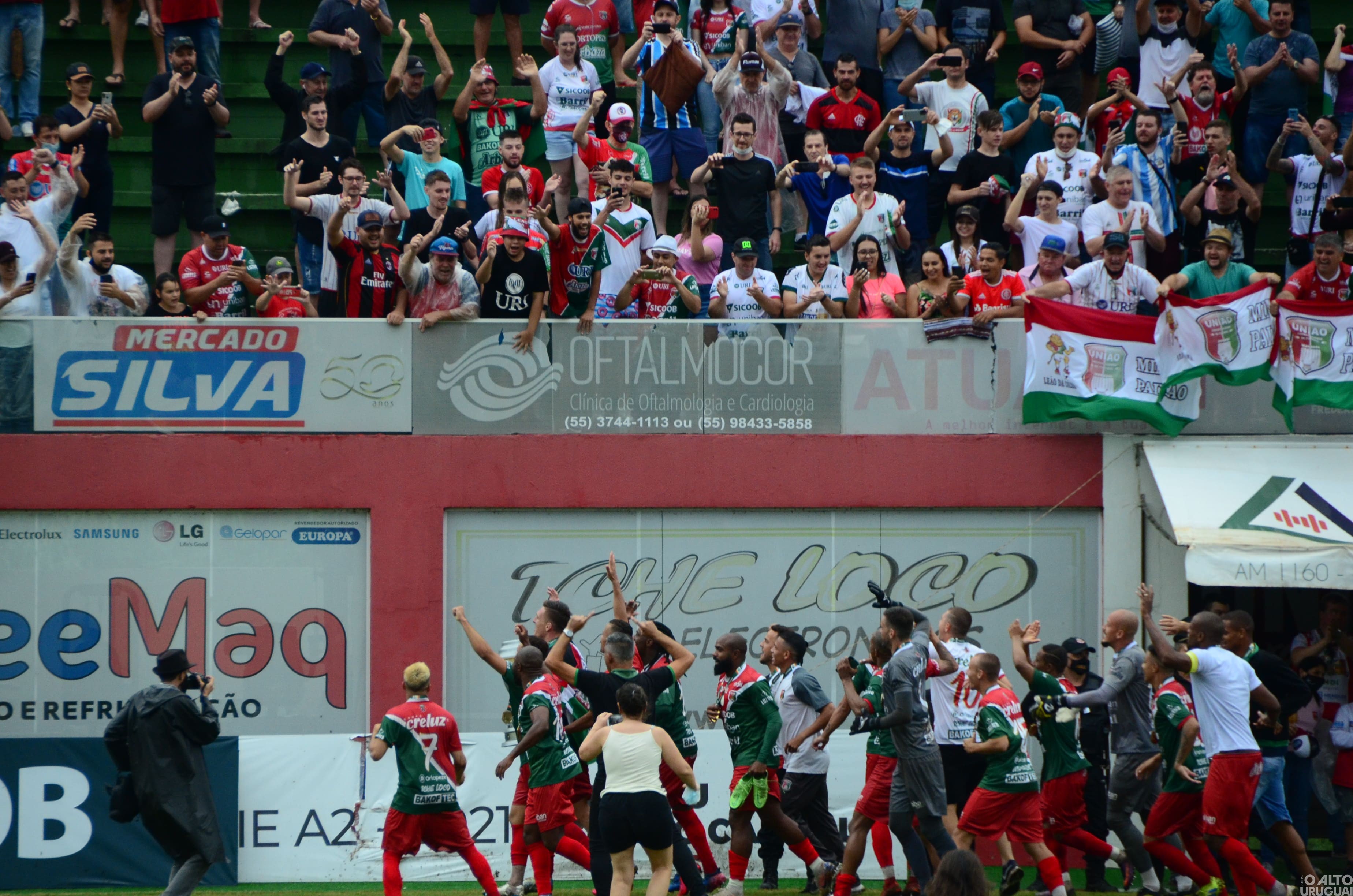 União-FW goleia e é campeão da Divisão de Acesso