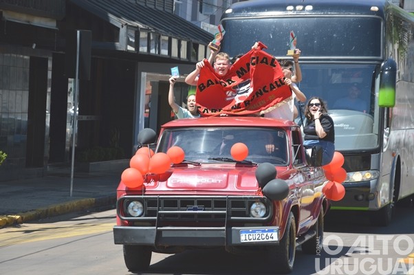 Bandas da Escola Cardeal Roncalli conquistam cinco títulos de campeãs e três de vice-campeãs em SC