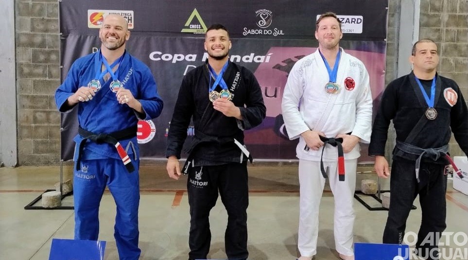 Equipe A conquista segundo lugar na Copa Mondai de Jiu-jitsu