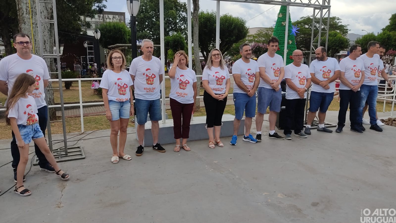 Planalto: chegada do Papai Noel e apresentações das escolas marcam Natal na Praça