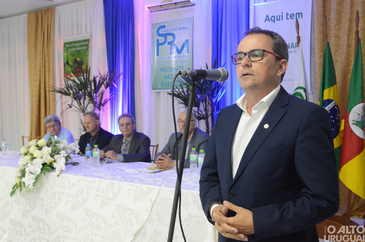 Ivonei Librelotto toma posse como presidente do Sindicato Rural de Palmeira das Missões