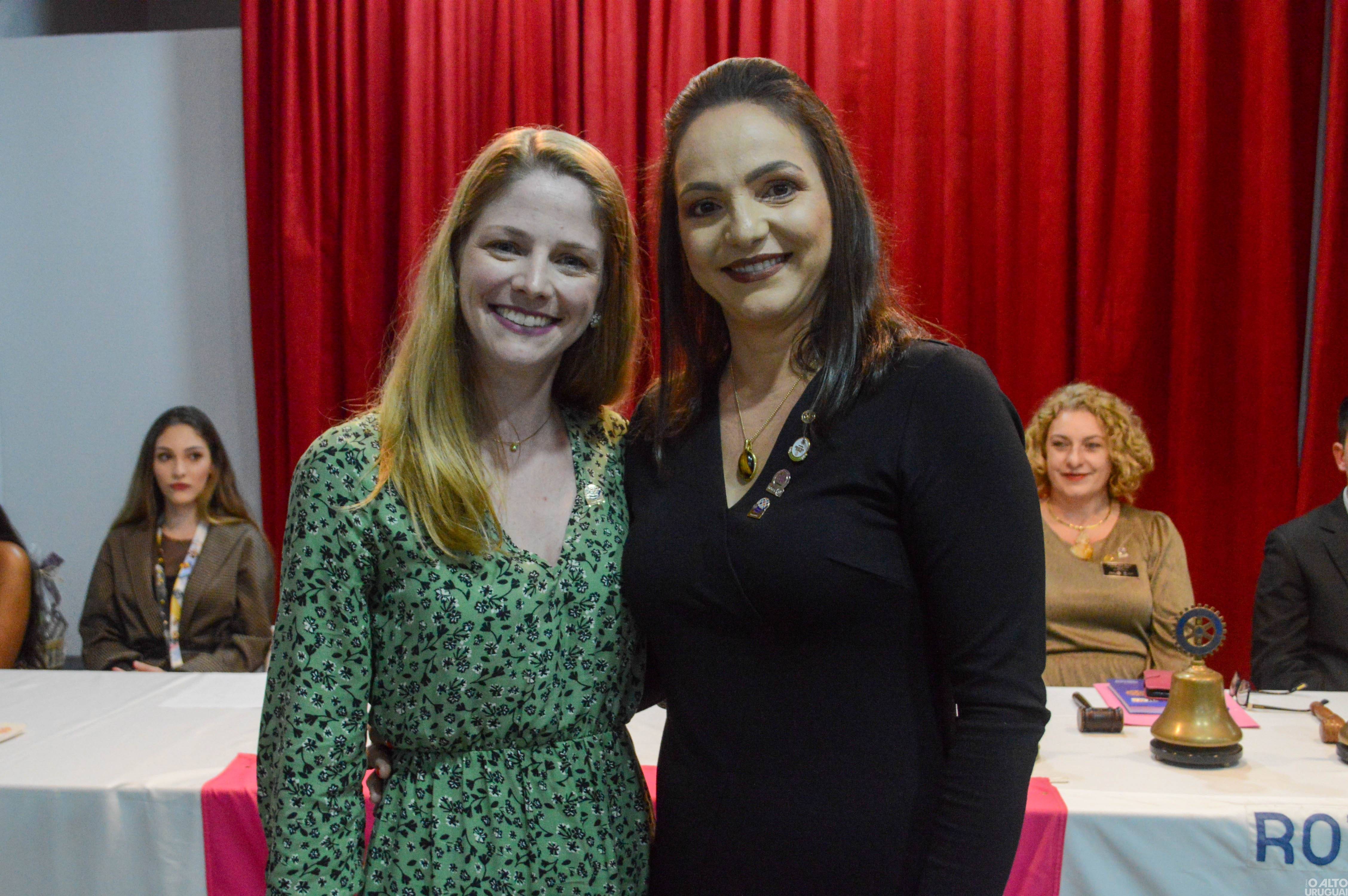 Novas diretorias dos Rotarys tomam posse em FW