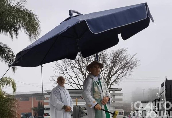 Mais de 2 mil pessoas participam da Festa do Colono e do Motorista em Rodeio Bonito