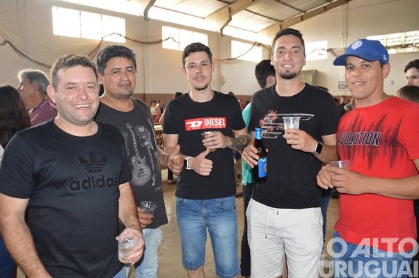 Festa do São Miguel do Braga reúne centenas de pessoas