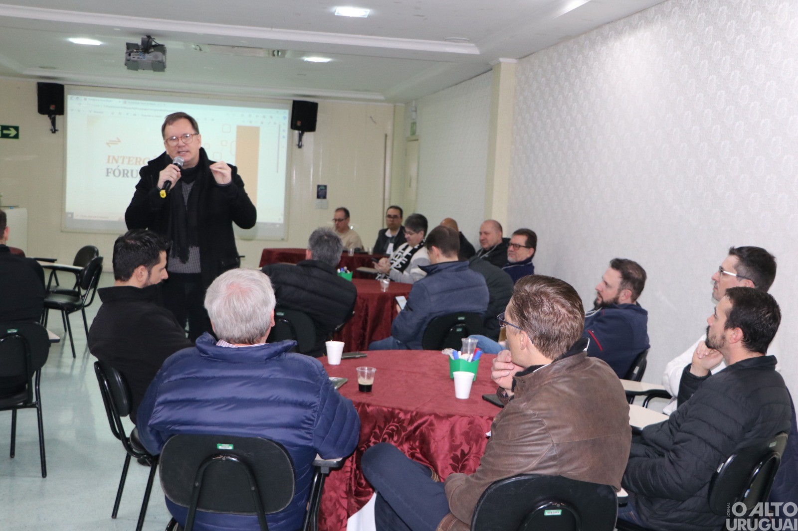 Médicos se reúnem para discutir ações para o futuro da Unimed Noroeste/RS