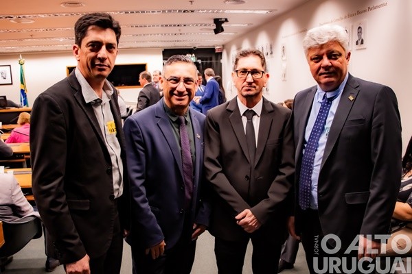 Prefeito de Rodeio Bonito mantém audiências em Brasília