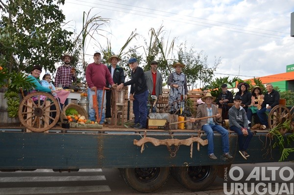 Cresol Raiz reúne 450 pessoas na 4ª Festa do Colono e Motorista