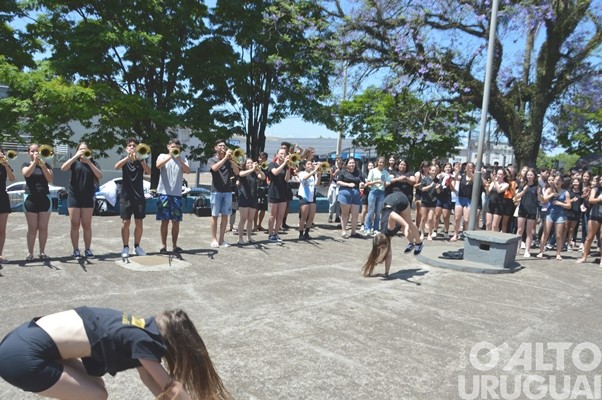 Bandas da Escola Cardeal Roncalli conquistam cinco títulos de campeãs e três de vice-campeãs em SC