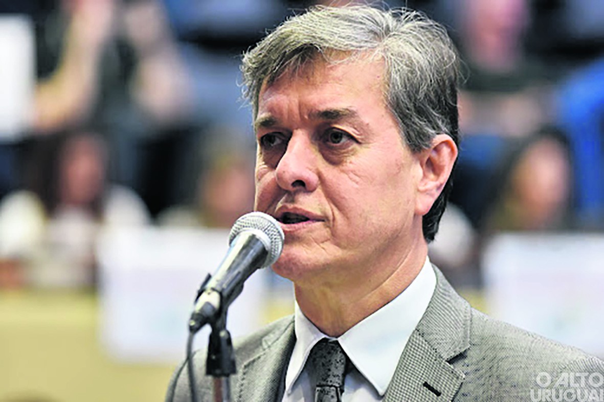 AEFW recebe o secretário estadual Edson Brum