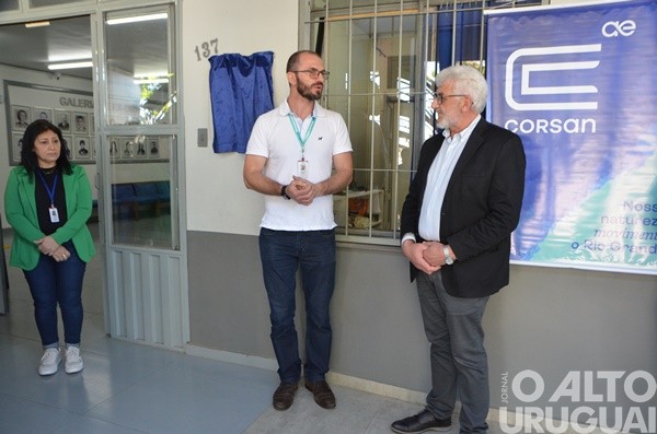 Escola Cardeal Roncalli de FW recebe certificado em qualidade de água tratada