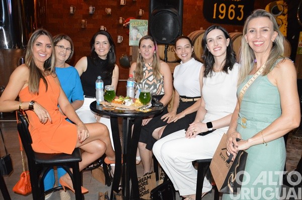 Divina Femme celebra nove anos com evento beneficente
