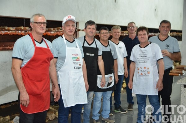 Jantar anual do CLJ reúne cerca de mil pessoas em Palmitinho