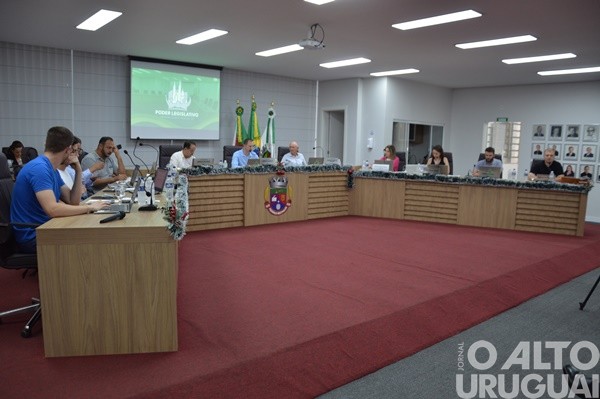 Campus UFSM/FW celebra 18 anos de história com homenagens e confraternização