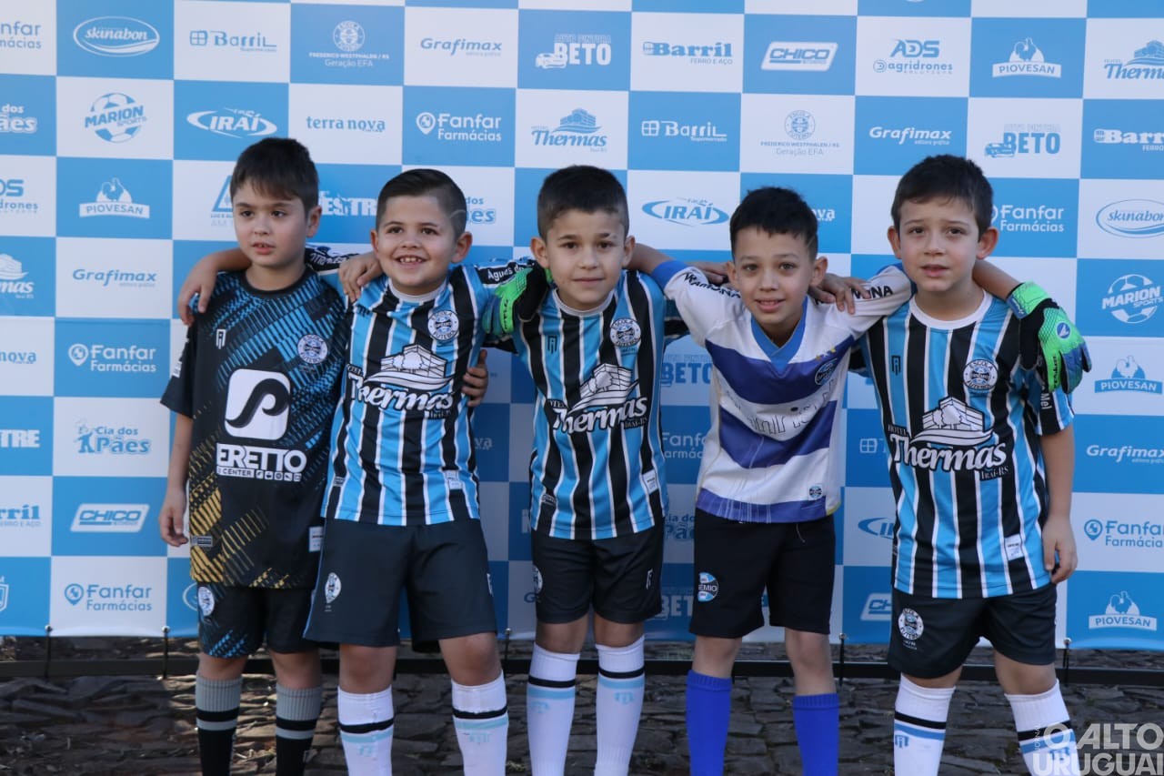 Amistoso com a presença de ex-jogadores do Grêmio é realizado em FW