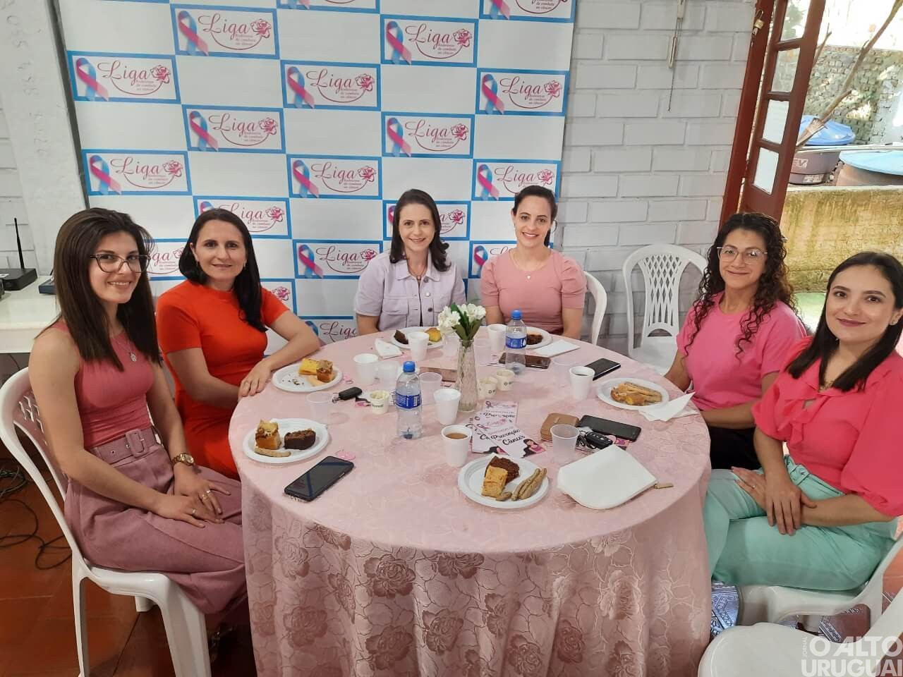 Chá da Liga reúne mulheres em Rodeio Bonito