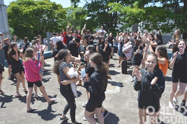 Bandas da Escola Cardeal Roncalli conquistam cinco títulos de campeãs e três de vice-campeãs em SC