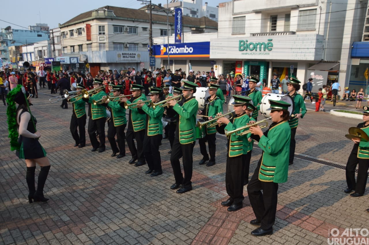 Frederico Westphalen realiza encontro de bandas marciais
