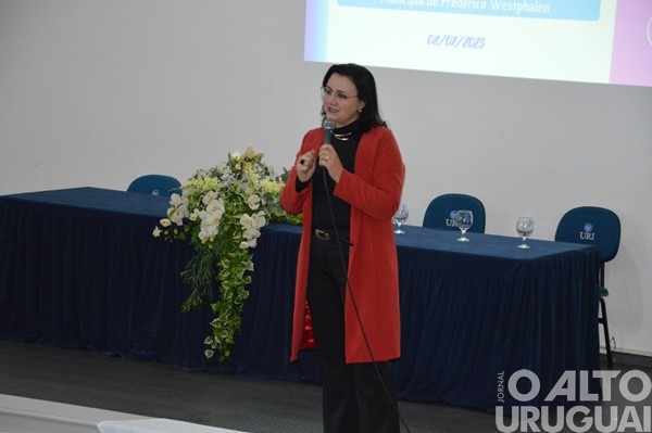 Frederico Westphalen debate excelência e avaliação no ensino público