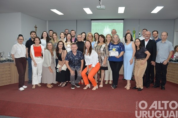 Campus UFSM/FW celebra 18 anos de história com homenagens e confraternização
