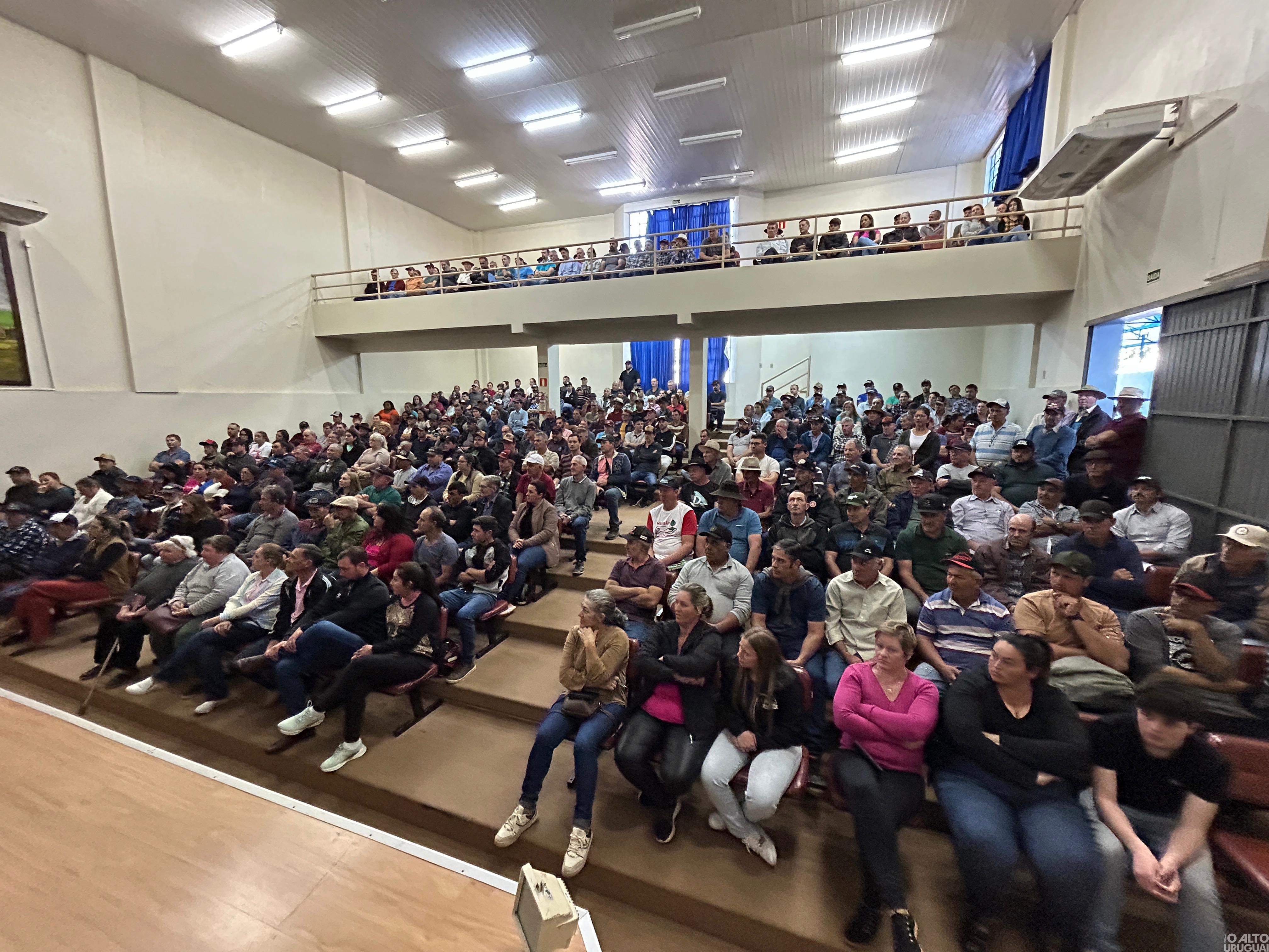Reunião com produtores apresenta Operação Terra Forte em Seberi