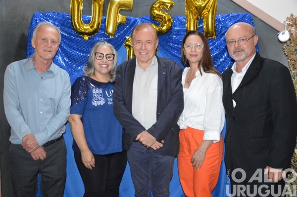 Campus UFSM/FW celebra 18 anos de história com homenagens e confraternização