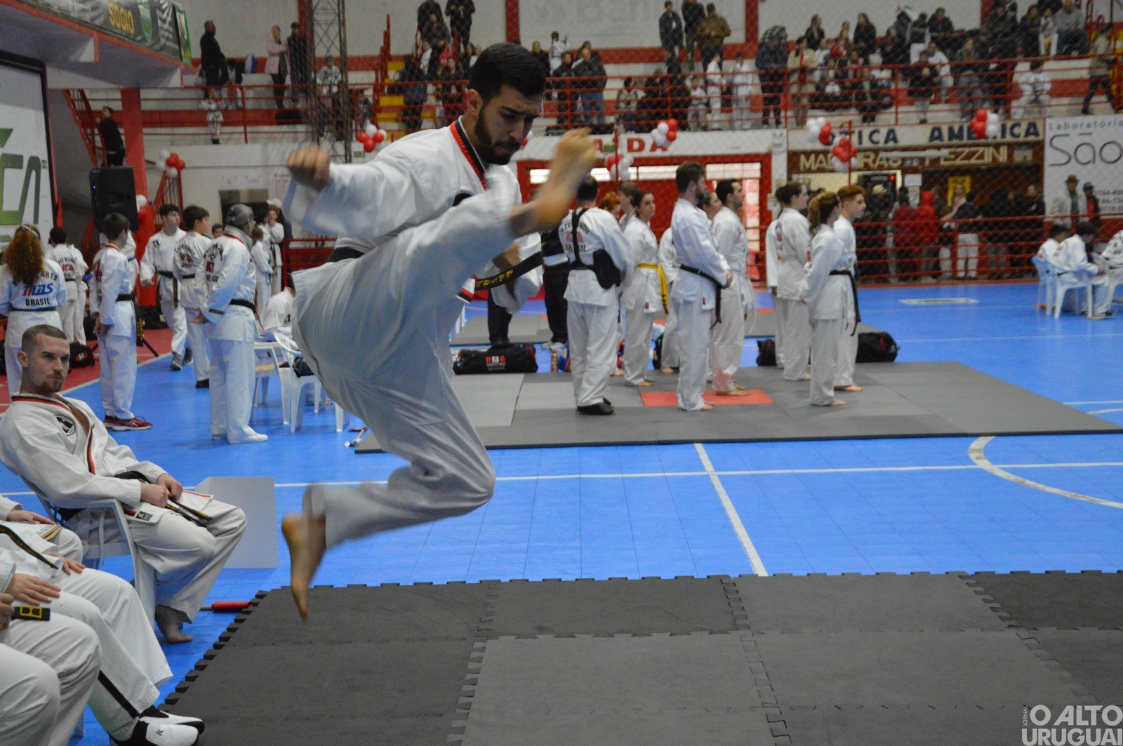 Torneio Estadual de Taekwondo reúne 300 atletas em FW