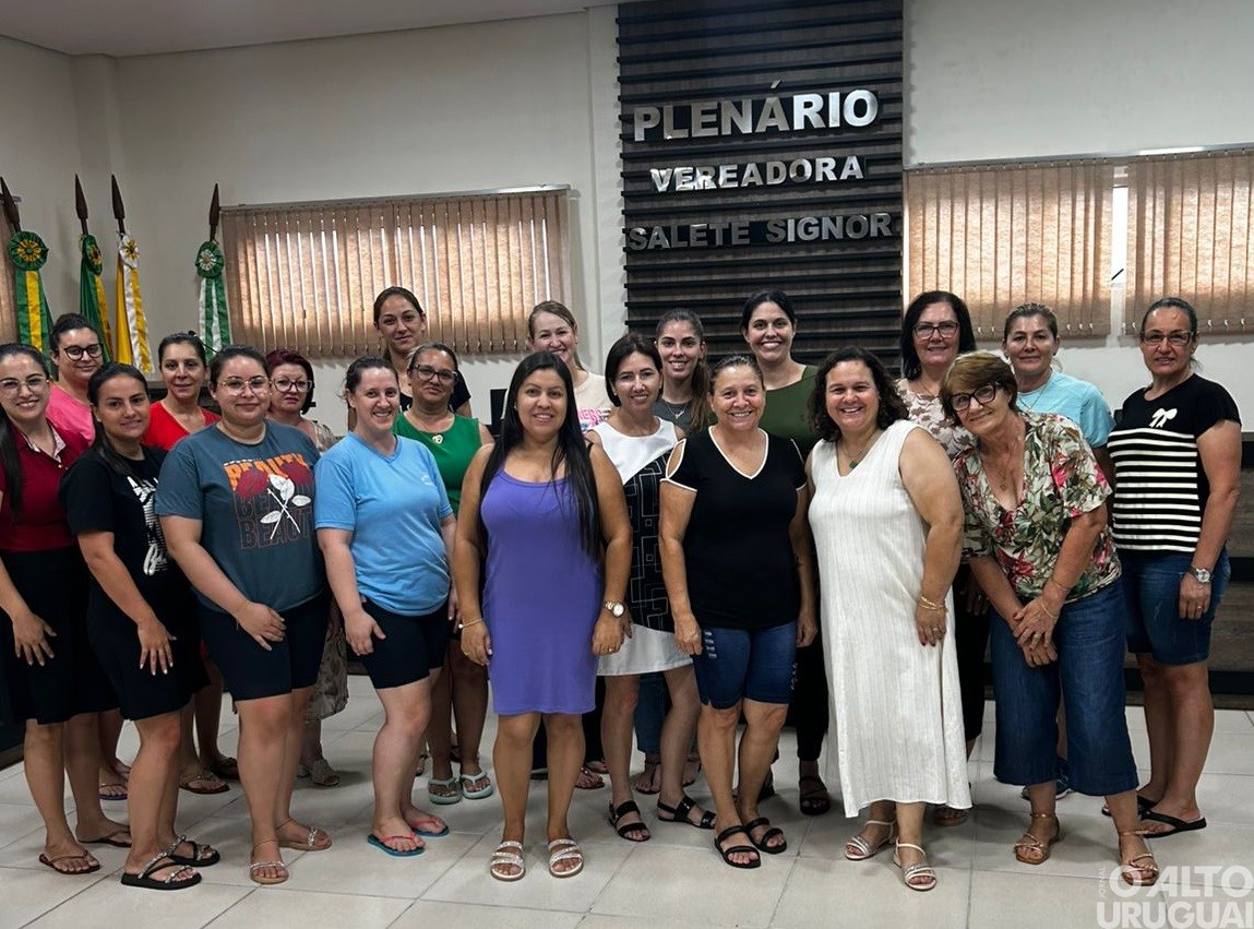 Capacitações marcam início do ano letivo em Pinhal