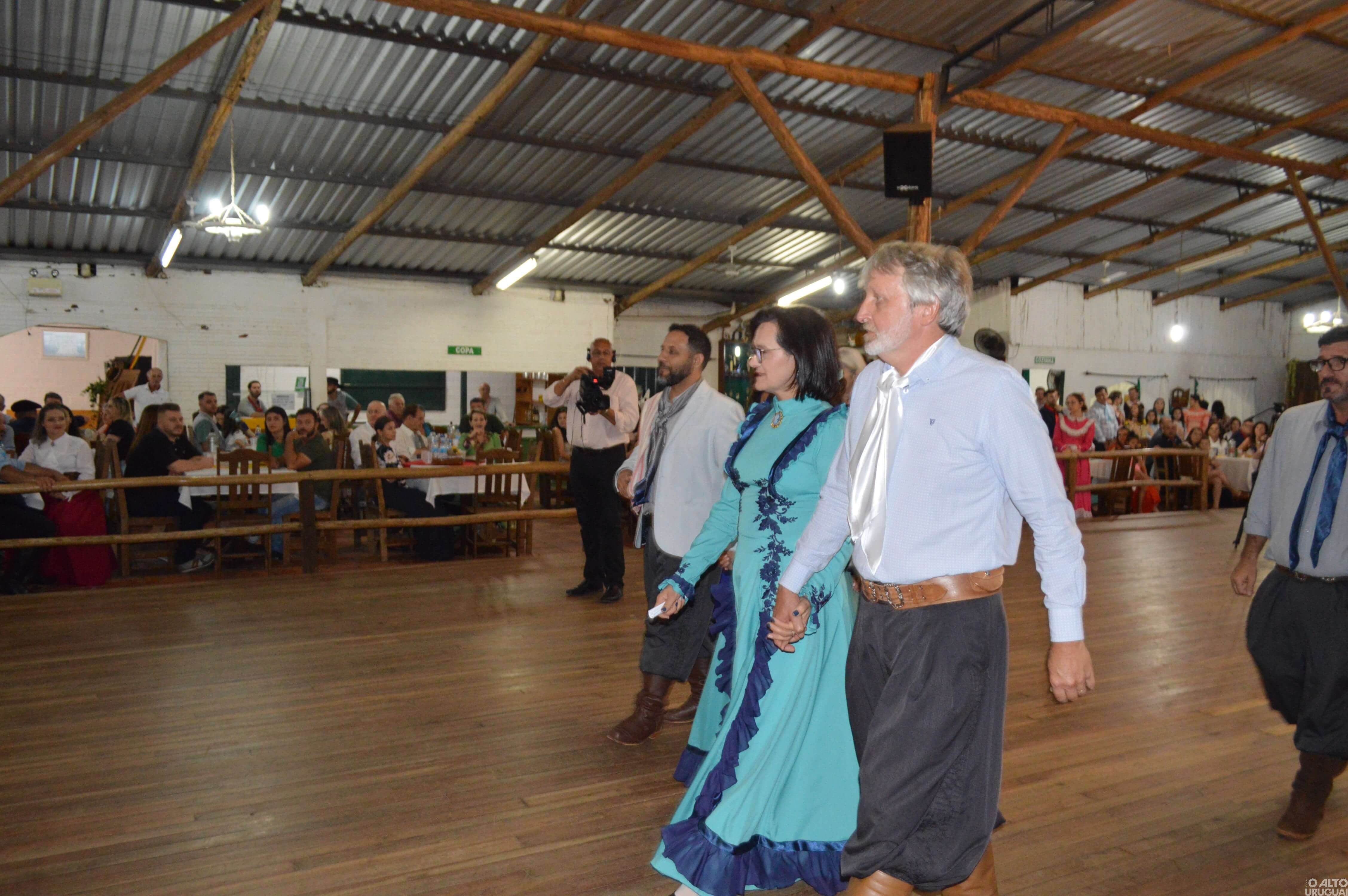 Diego Bertoletti da Rocha toma posse como patrão do CTG Rodeio da Querência