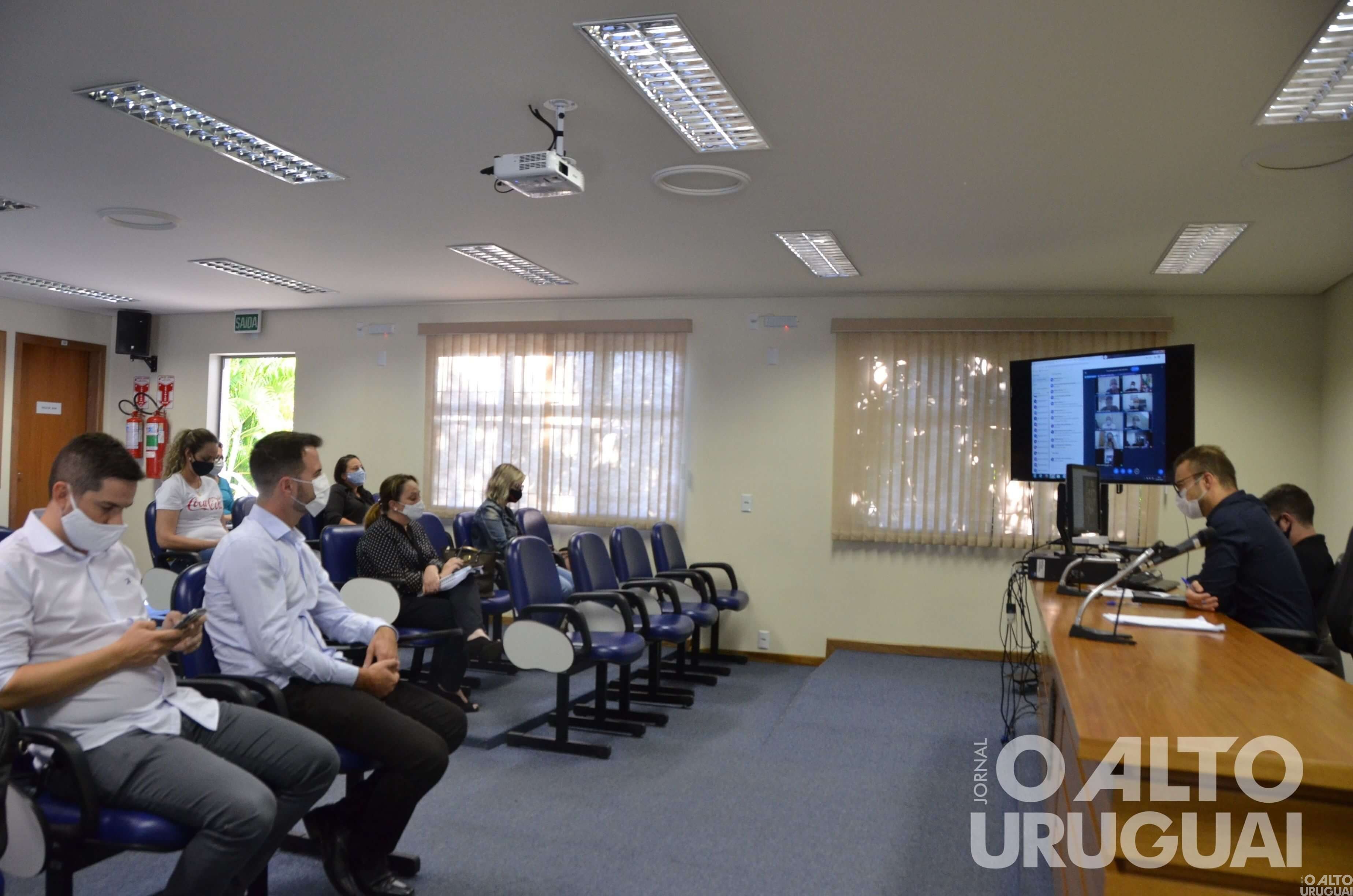 Municípios da região definem data de retorno das aulas presenciais