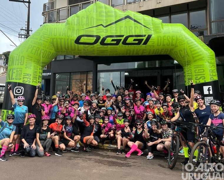 Pedal de Confraternização reúne cerca de 80 mulheres ciclistas em FW