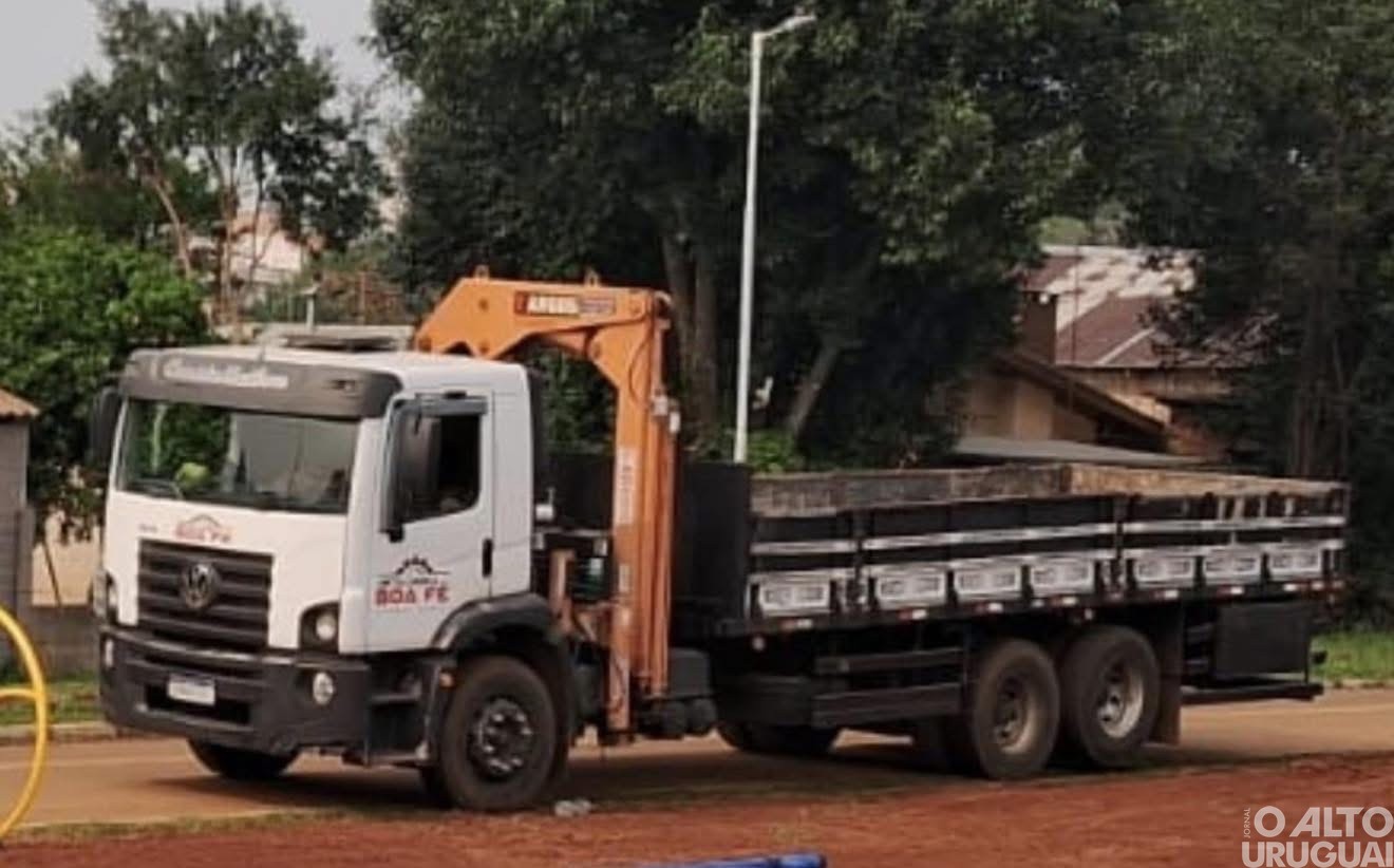 Caminhão é furtado em Vista Alegre