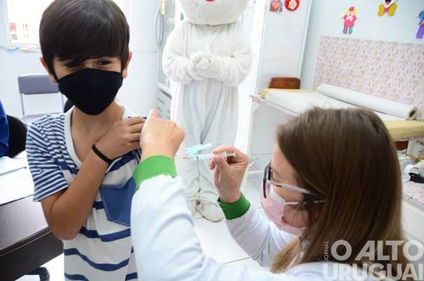 Dia D Multivacinação acontece até a tarde deste sábado em FW