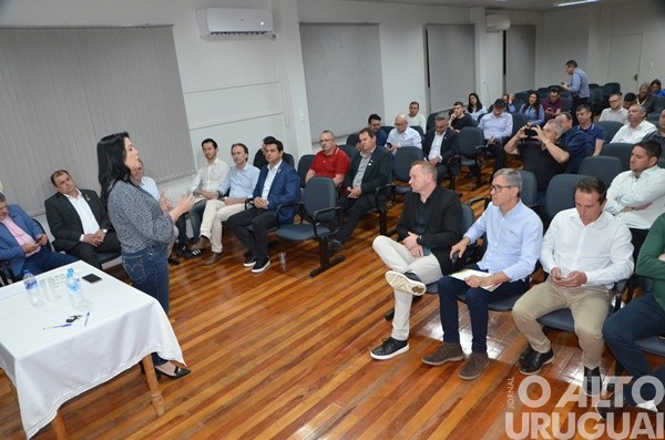 Amng realiza reunião de prefeitos durante Festiplan em Planalto
