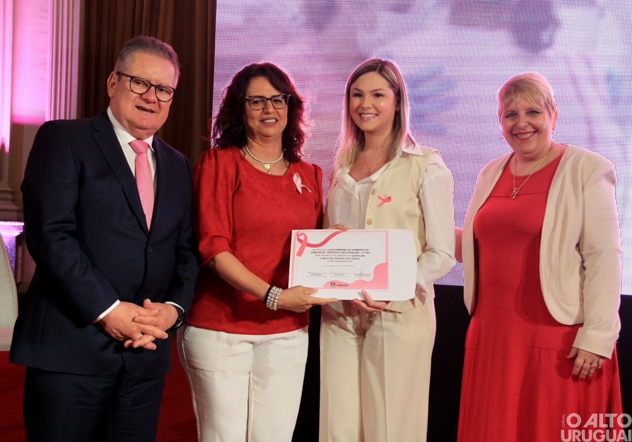 Liga Combate ao Câncer de FW recebe certificação por êxito no trabalho desenvolvido