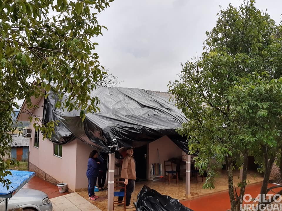 Temporais causam prejuízos a mais de 60 famílias em Cerro Grande