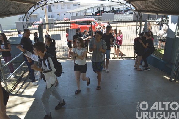 Bandas da Escola Cardeal Roncalli conquistam cinco títulos de campeãs e três de vice-campeãs em SC