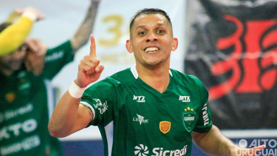 Joãozinho renova contrato com o Guarani Futsal para 2025
