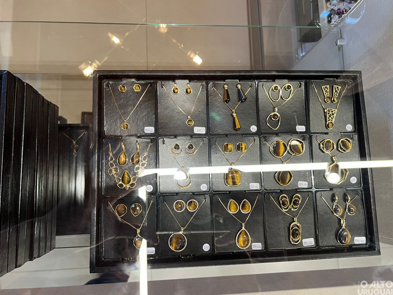 Castie Pedras Naturais é inaugurada em FW