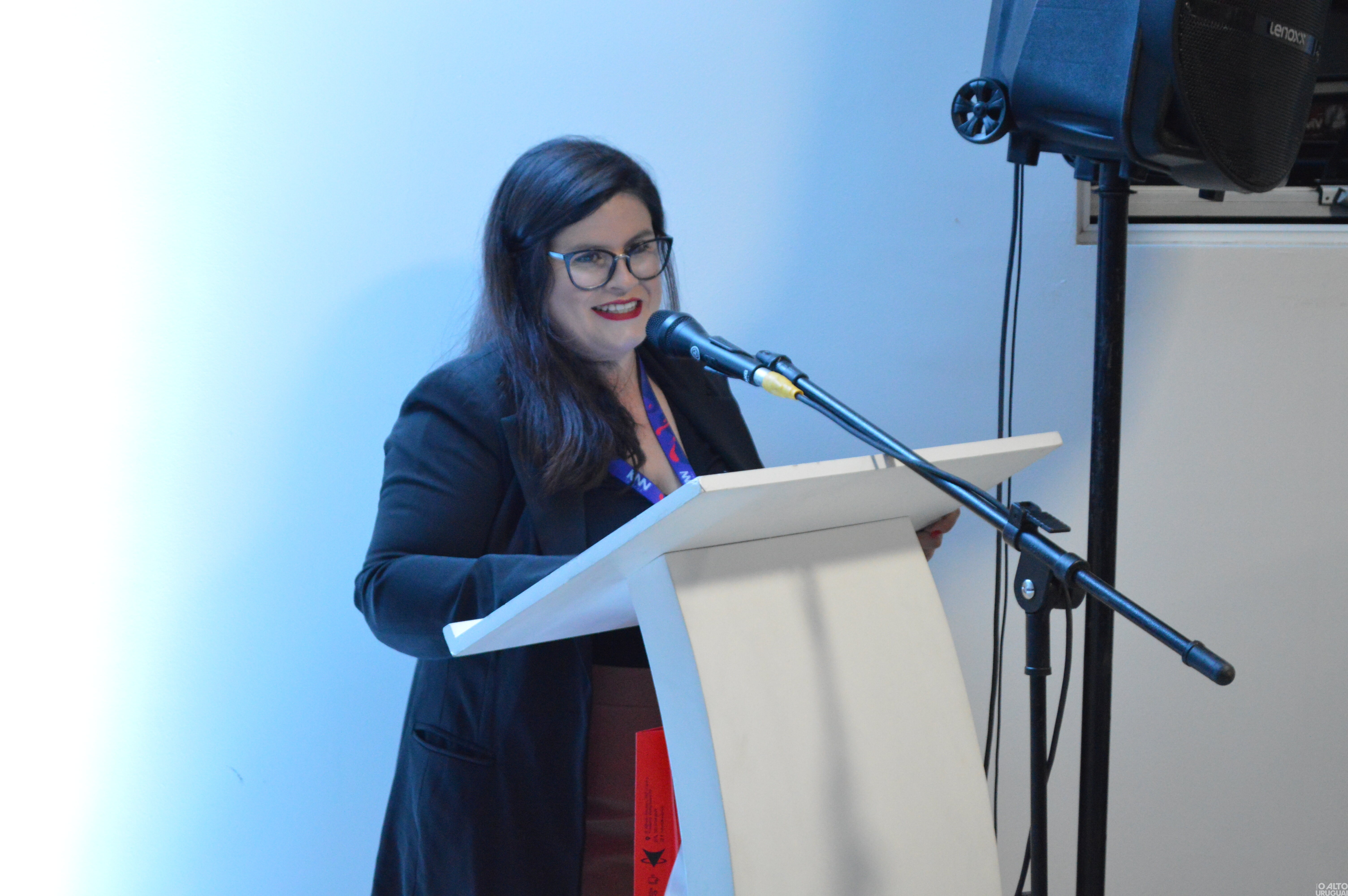 Com cerca de 400 alunos a KNN forma suas primeiras turmas de inglês em FW