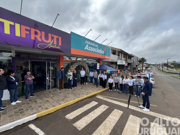 Inaugurada Farmácias Associadas Cruz Azul em Ametista do Sul