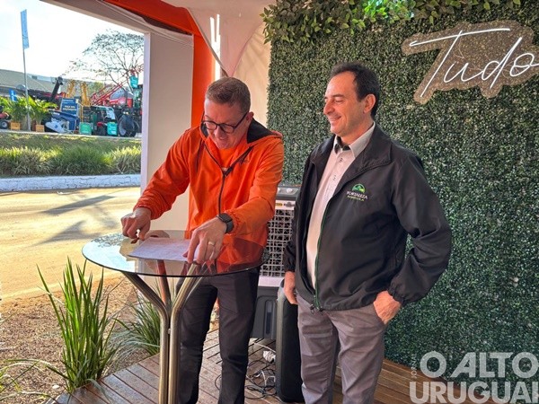 Cresol Raiz está presente na feira com atrações interativas, negócios e presença marcante no agro