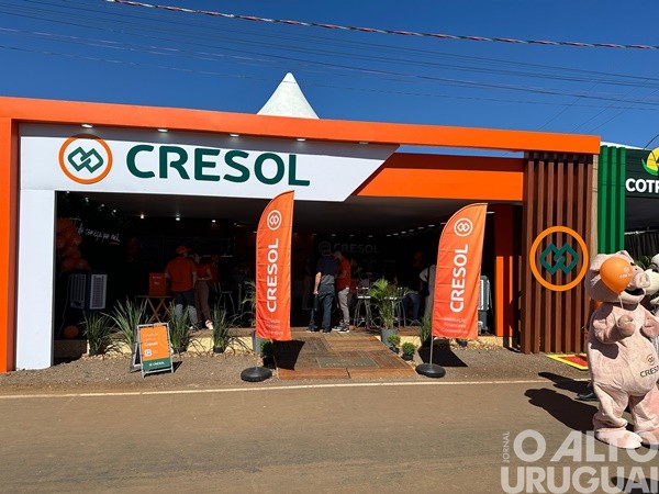Cresol Raiz está presente na feira com atrações interativas, negócios e presença marcante no agro
