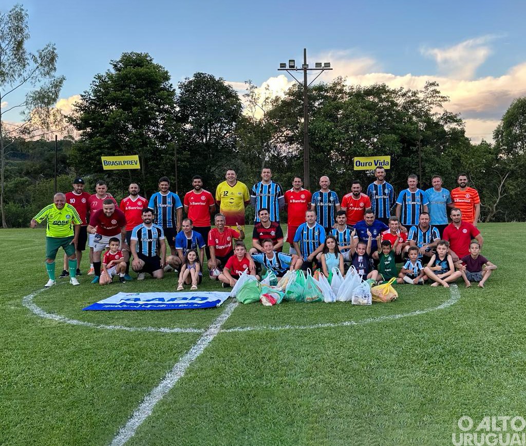 Gre-Nal Solidário arrecada alimentos para famílias carentes de FW