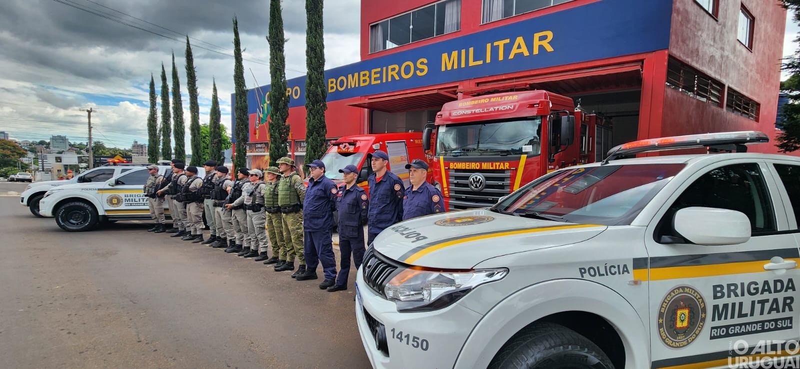 Órgãos de segurança pública e socorro de FW realizam homenagem aos colegas vítimas de acidente