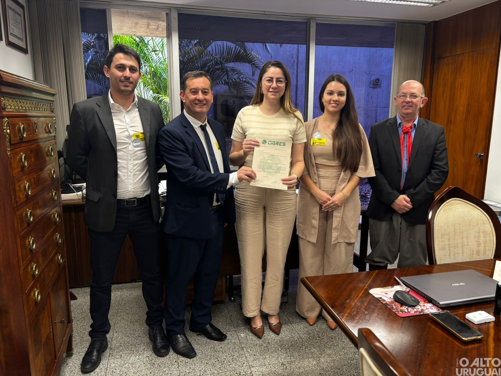 Representantes do Cigres cumprem agenda em Brasília