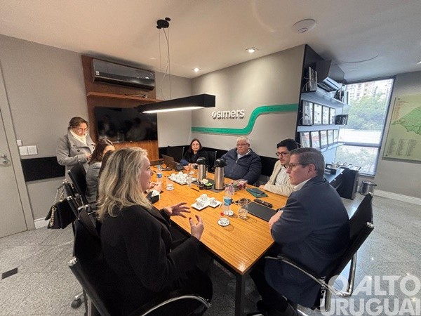 ADI Multimídia e Simers debatem papel da comunicação e vínculo com as comunidades