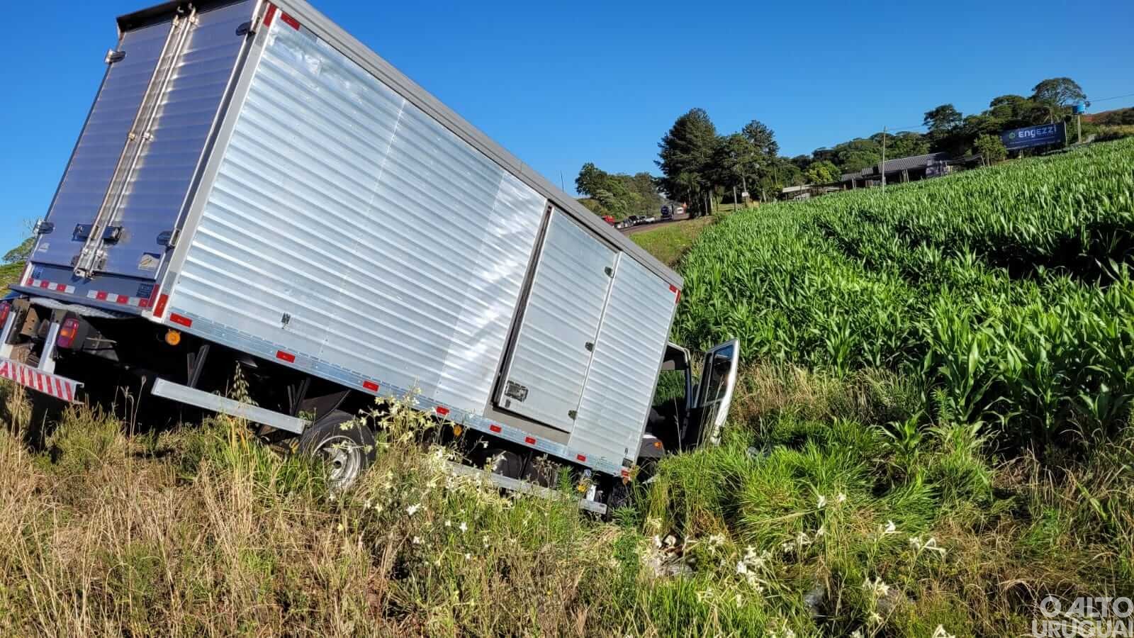 Homem e mulher morrem em acidente na BR-386