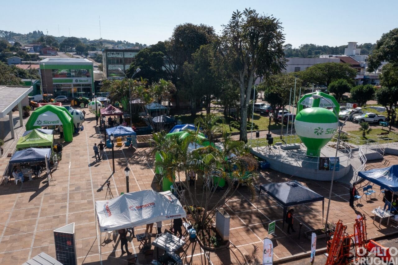 Feirão de Negócios Sicredi em Planalto resulta em grande volume de negócios