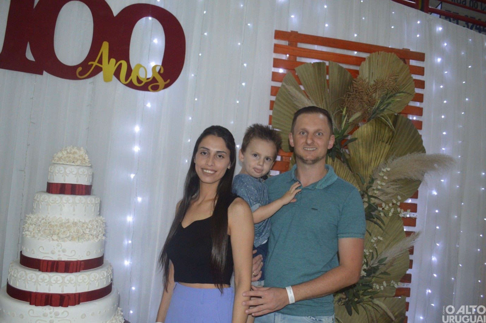 Centenas de pessoas participam das comemorações dos 100 anos de São João do Porto